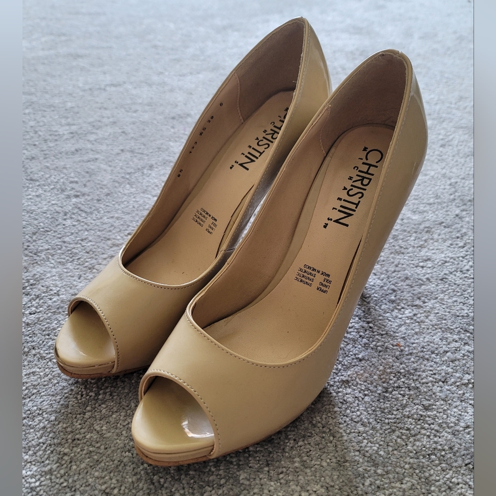 CHRISTIN MICHAELS Heels size 8